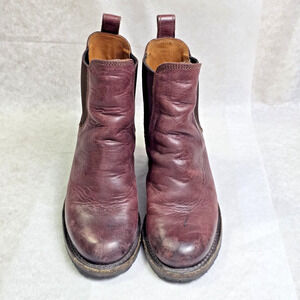 Frye Sabrina Chelsea Boots Plum Leather Lug Sole Heeled Ankle Boots Women’s